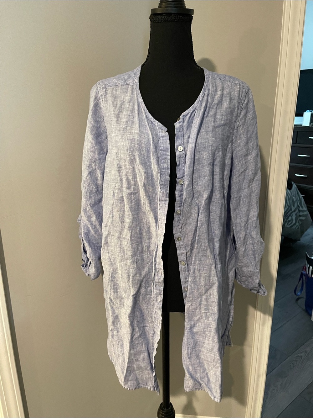 Tahari linen top